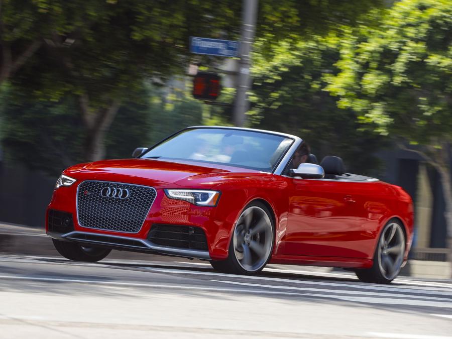  Audi RS5 Cabriolet 2013 года  (NA) (фото 5 из 9)